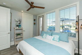Cinnamon Shore
