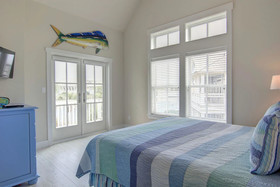 Cinnamon Shore