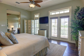 Cinnamon Shore