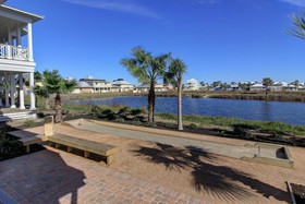 Cinnamon Shore