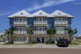 Cinnamon Shore
