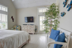 Cinnamon Shore