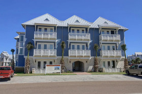 Cinnamon Shore