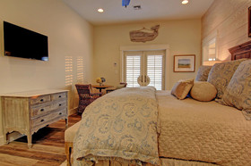 Cinnamon Shore