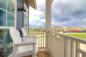 Cinnamon Shore