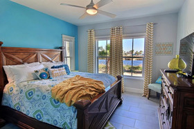 Cinnamon Shore
