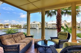 Cinnamon Shore