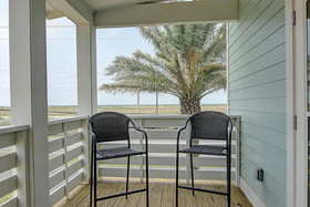 Cinnamon Shore