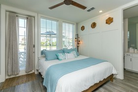 Cinnamon Shore