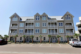 Cinnamon Shore
