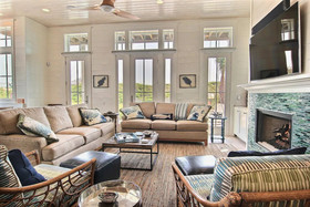 Cinnamon Shore