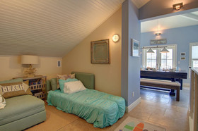 Cinnamon Shore