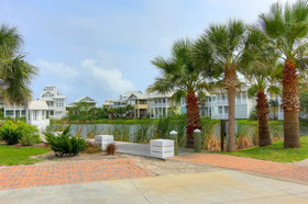 Cinnamon Shore