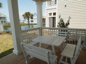 Cinnamon Shore