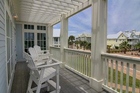 Cinnamon Shore
