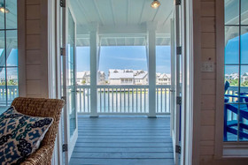 Cinnamon Shore