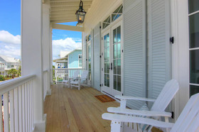 Cinnamon Shore