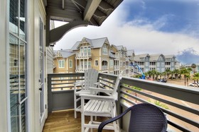 Cinnamon Shore