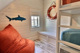 Cinnamon Shore