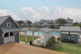 Cinnamon Shore