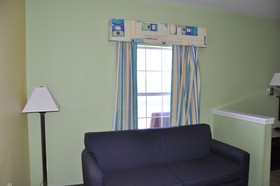 Plantation Suites and Conference Center