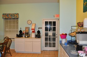 Plantation Suites and Conference Center