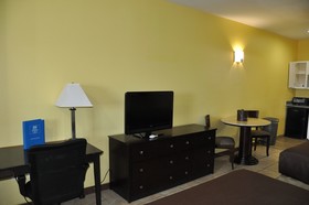 Plantation Suites and Conference Center