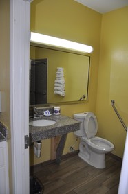 Plantation Suites and Conference Center
