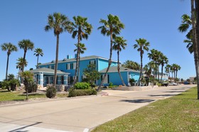 Plantation Suites and Conference Center