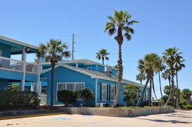 Plantation Suites and Conference Center
