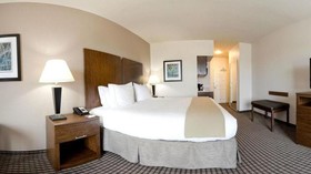 Holiday Inn Express Hotel & Suites Port Arthur