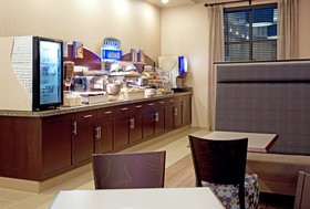 Holiday Inn Express Hotel & Suites Port Arthur
