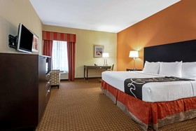 La Quinta Inn & Suites by Wyndham Port Arthur