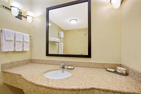 La Quinta Inn & Suites by Wyndham Port Arthur