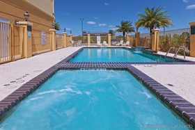 La Quinta Inn & Suites by Wyndham Port Arthur