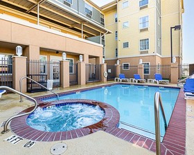 Mainstay Suites