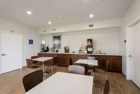 Americas Best Value Inn & Suites Porter North Houston