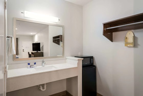 Americas Best Value Inn & Suites Porter North Houston