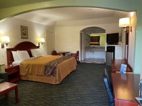 Executive Inn & Suites