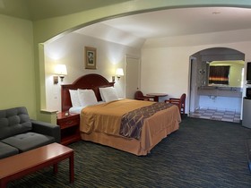Executive Inn & Suites