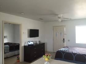 Port Isla Inn