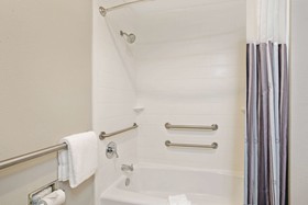 La Quinta Inn & Suites by Wyndham Corpus Christi - Portland
