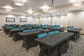 La Quinta Inn & Suites by Wyndham Corpus Christi - Portland