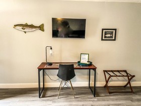 Reel Inn and Lodge