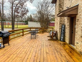 Reel Inn and Lodge