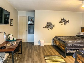 Reel Inn and Lodge