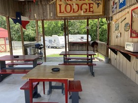Reel Inn and Lodge