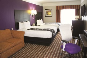 La Quinta Inn & Suites by Wyndham Raymondville