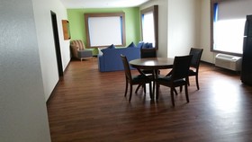 Texas Inn and Suites Raymondville