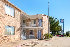Motel 6 Dallas - Red Oak
